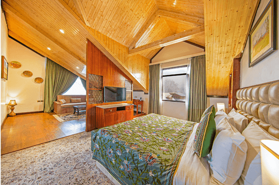 Zabarvan Attic Suite